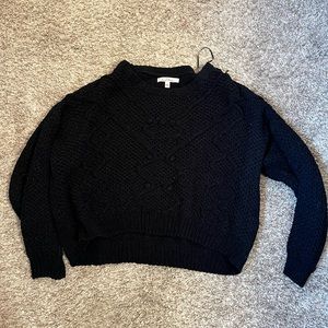 BLACK KNIT SWEATER